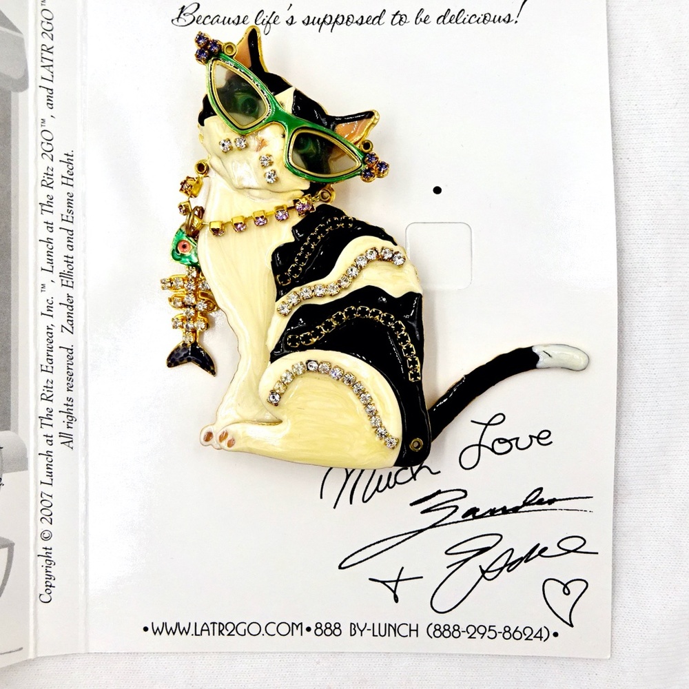 LUNCH at the RITZ LATR 2GO GlamourPuss Pin Pendant - Picture 5 of 11